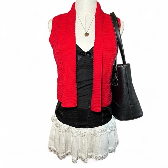Red Valentine’s Day Cropped Crochet Cardigan - Picture 2 of 5